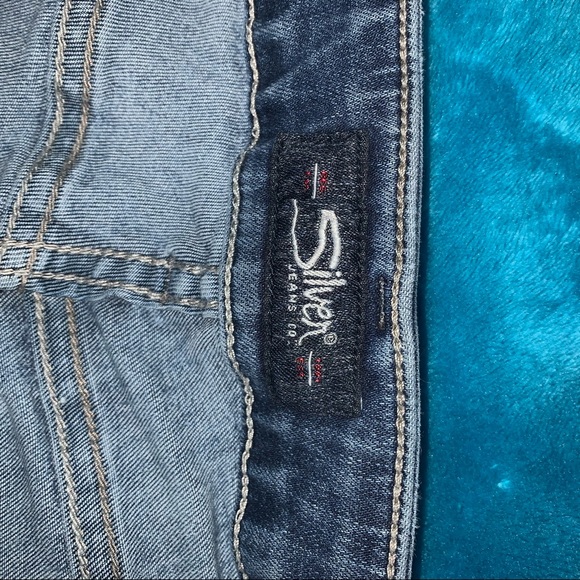 Silver Jeans - Picture 5 of 6
